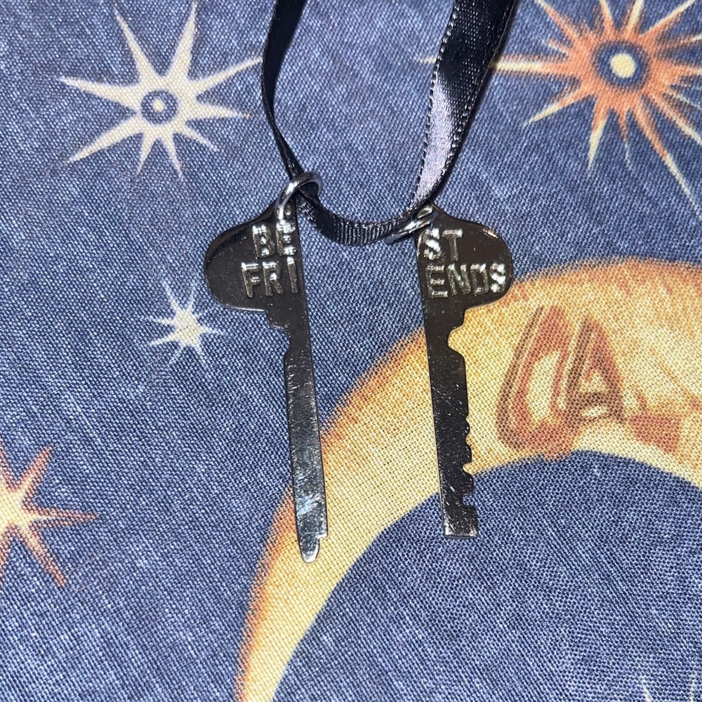 The Giving Keys Black and Silver Best Friends (Pendants Only)
